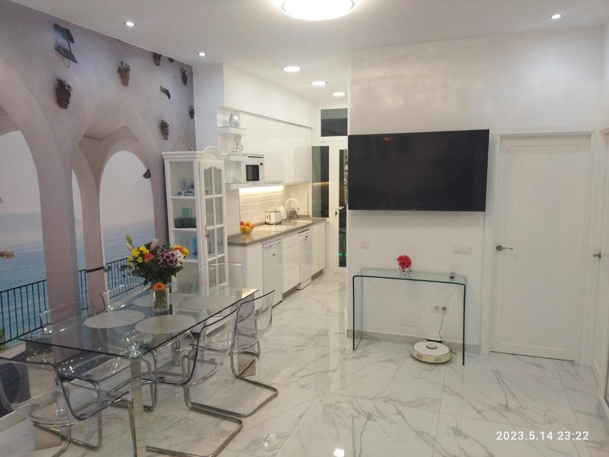 Blue Horizon Luxury Apartment Nerja Bagian luar foto