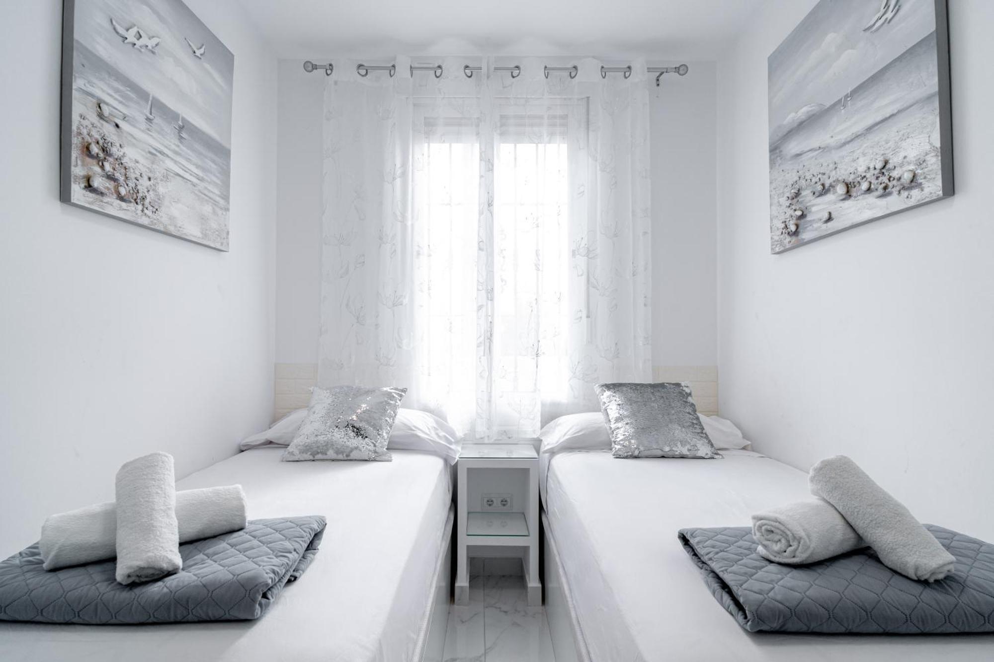 Blue Horizon Luxury Apartment Nerja Bagian luar foto